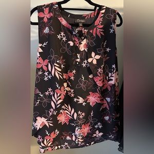 Black floral tank top blouse, XL